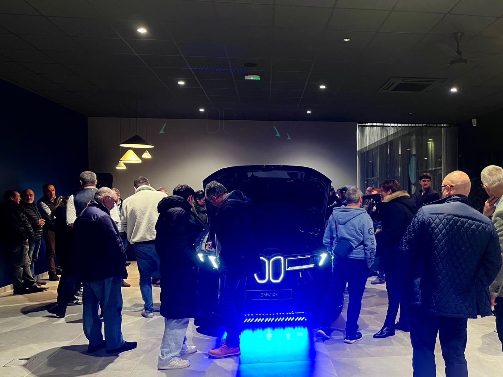 Avant-première BMW iX3 en concession